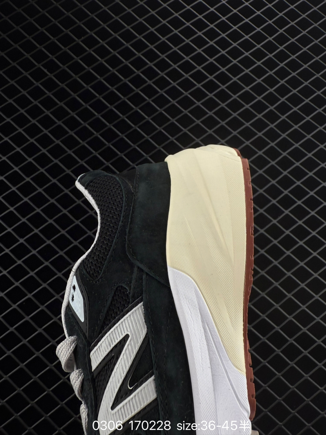 Loro Piana x New Balance 990 V6